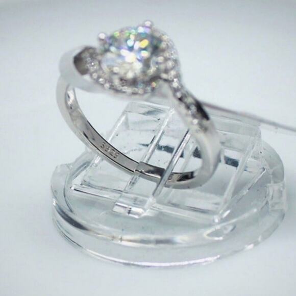 Moissanite Twist Band Engagement Ring Crystal Waves Halo Silver 7 NWT - Picture 9 of 10
